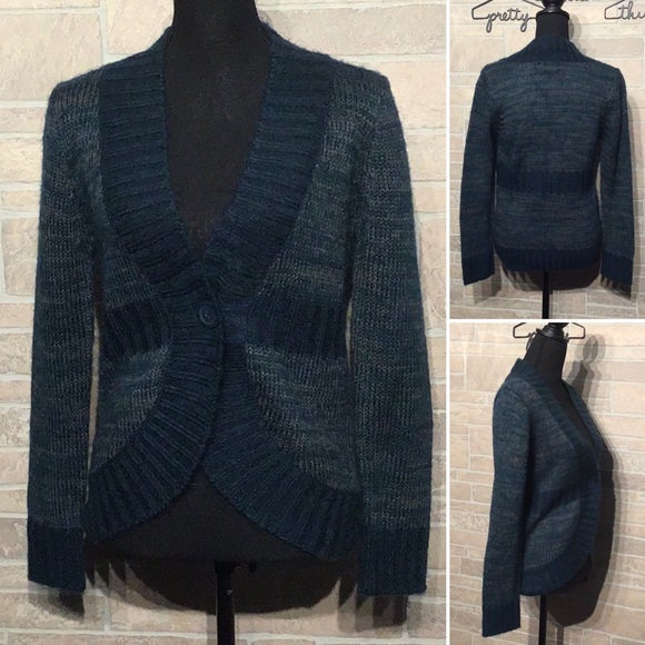 Sonoma Sweaters - Sonoma - Sz petite M - soft - big button cardigan